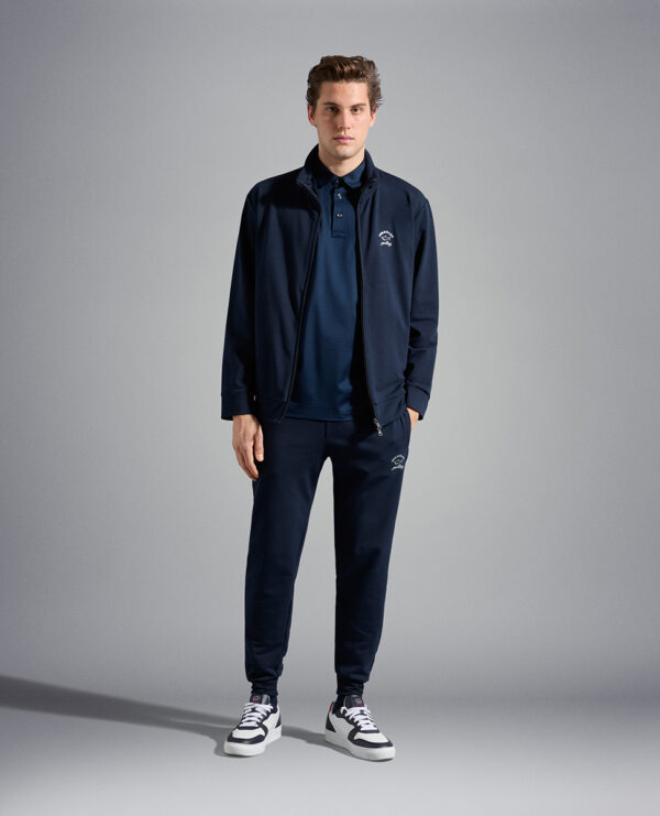 21411240_013_06 21411240_013_06