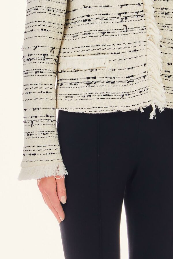 CA4039_T2550_N9023_3_X CA4039_T2550_N9023_3_X