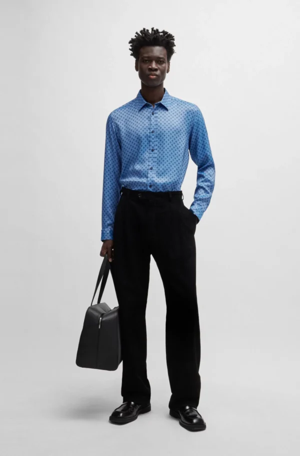 hbeu50513389_423_300 hbeu50513389_423_300